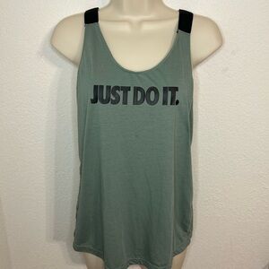 Nike Women's Green Tank Top Size Medium
